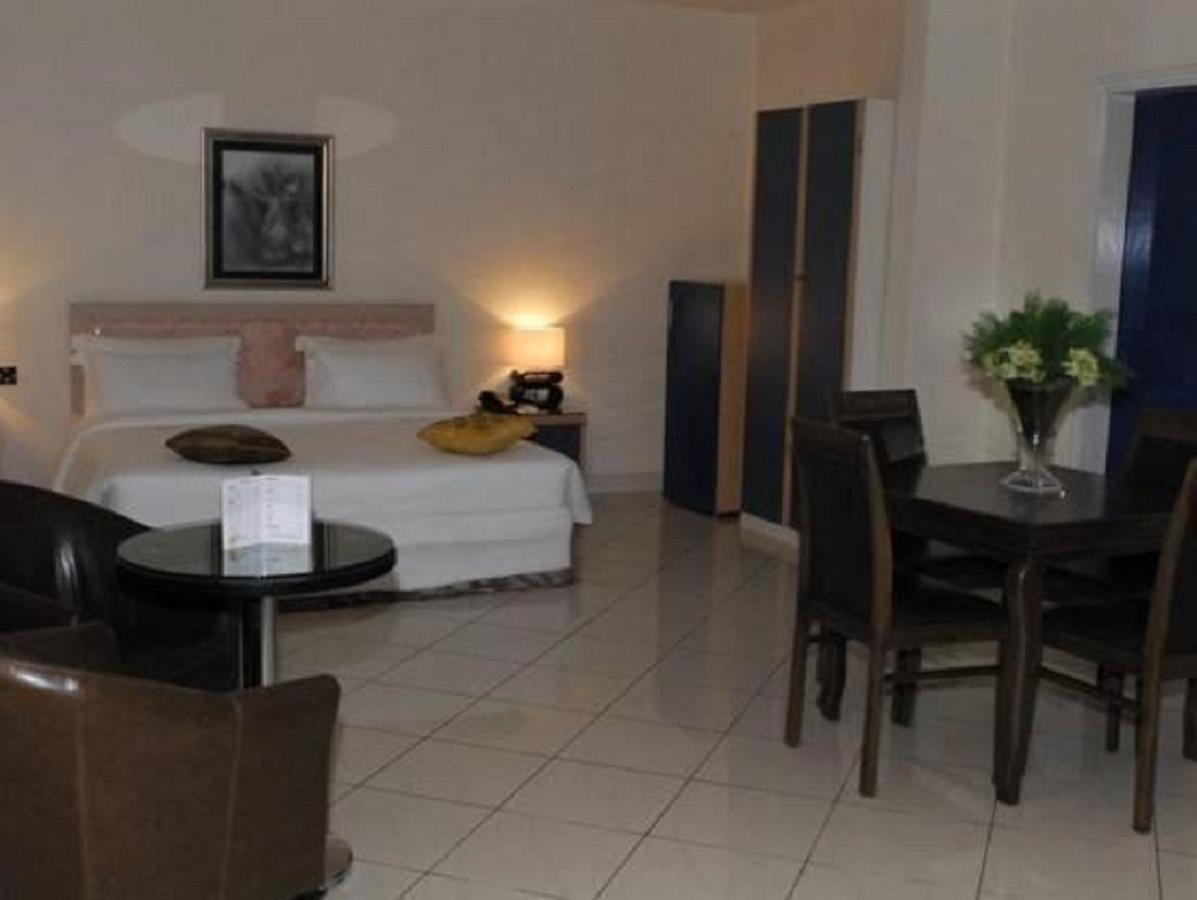 Golden Royale Hotel Enugu Eksteriør billede