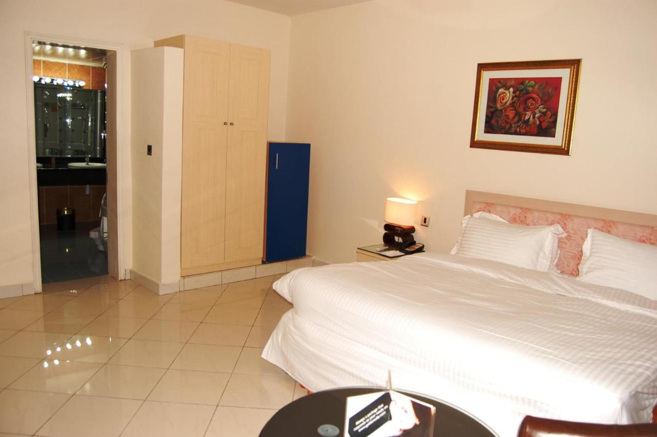 Golden Royale Hotel Enugu Eksteriør billede