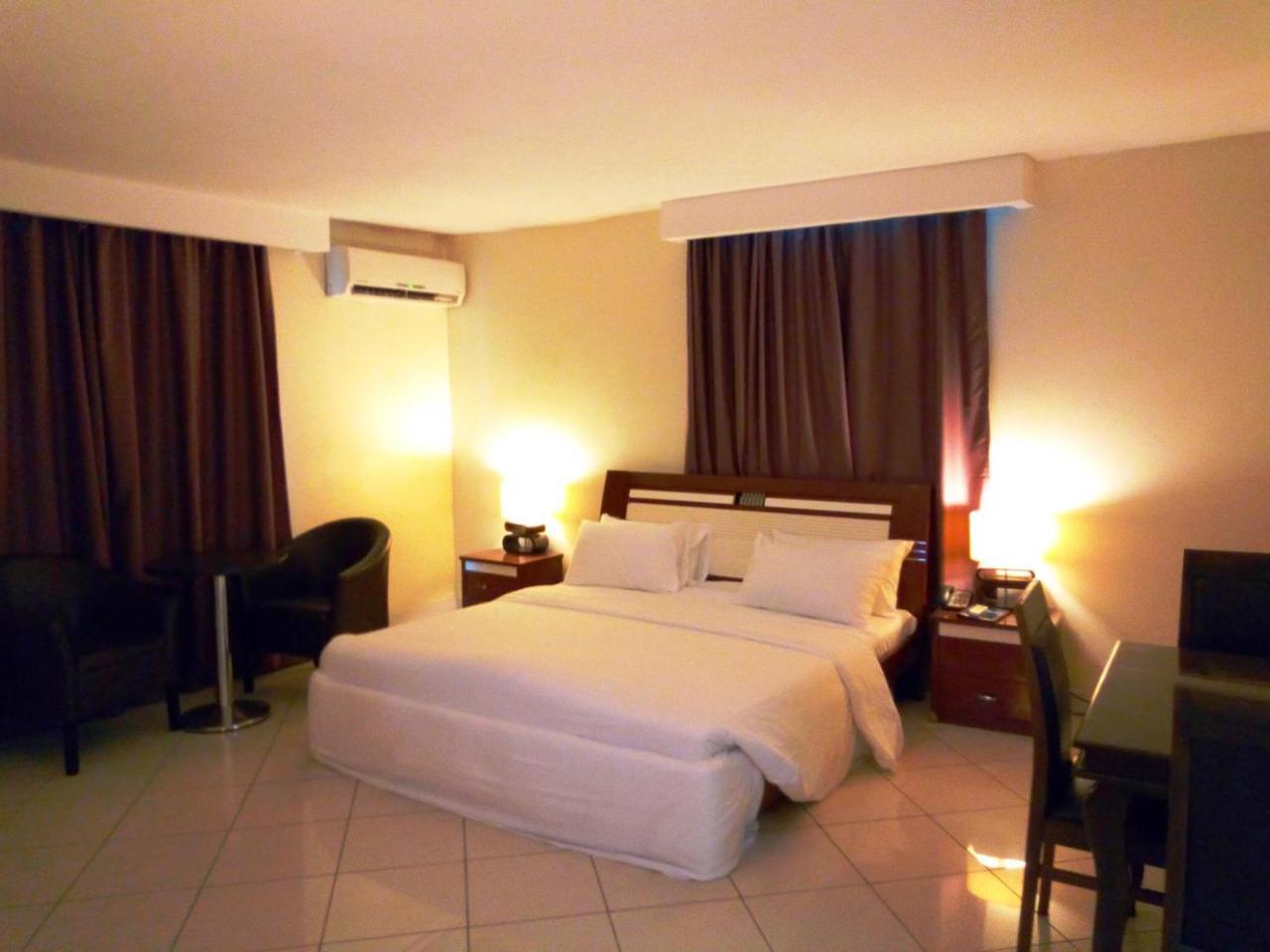 Golden Royale Hotel Enugu Eksteriør billede
