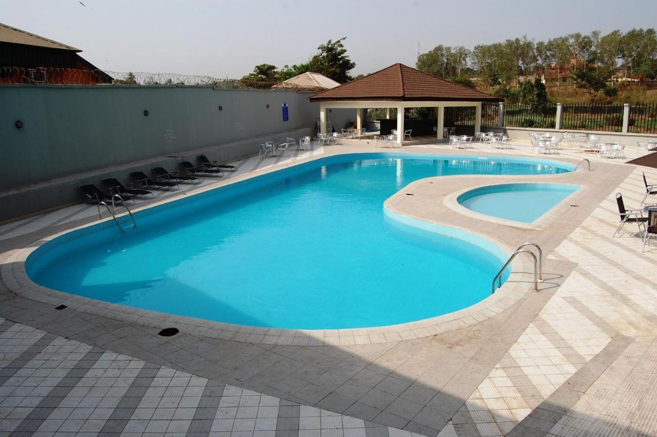Golden Royale Hotel Enugu Eksteriør billede