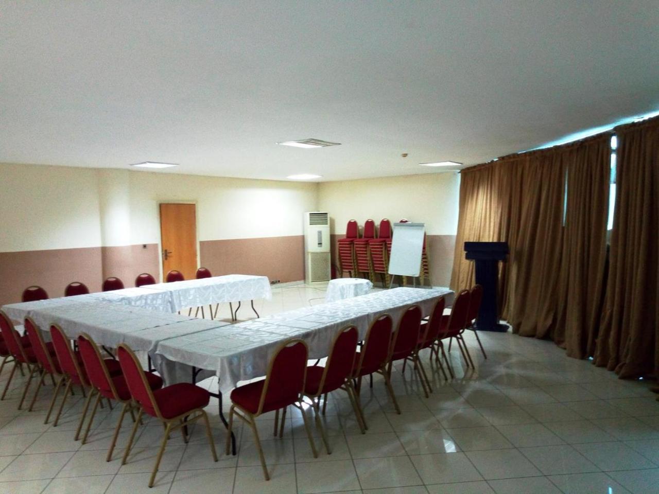 Golden Royale Hotel Enugu Eksteriør billede